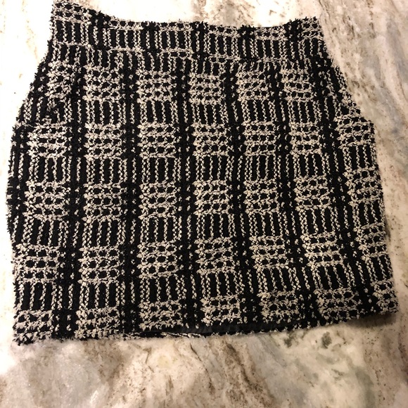 F21 Mini Skirt - Picture 2 of 4